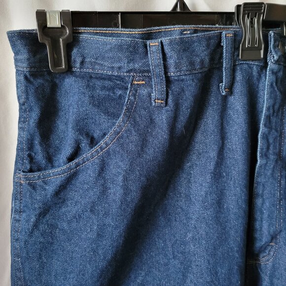 NEW Men's Jeans Wrangler Rustler Straight Leg Regular Fit 46 x 32 dark heavy NWT - Picture 4 of 11